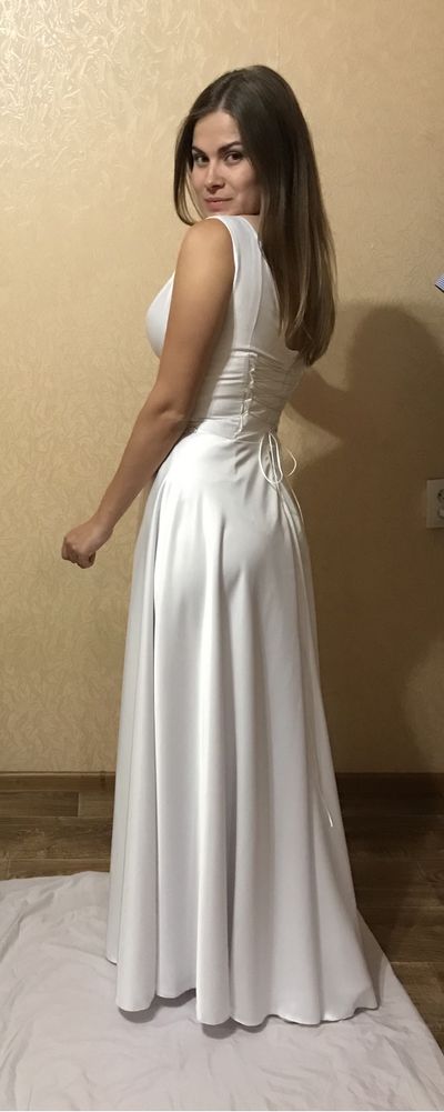Белое свадебное платье / біла весільна сукня