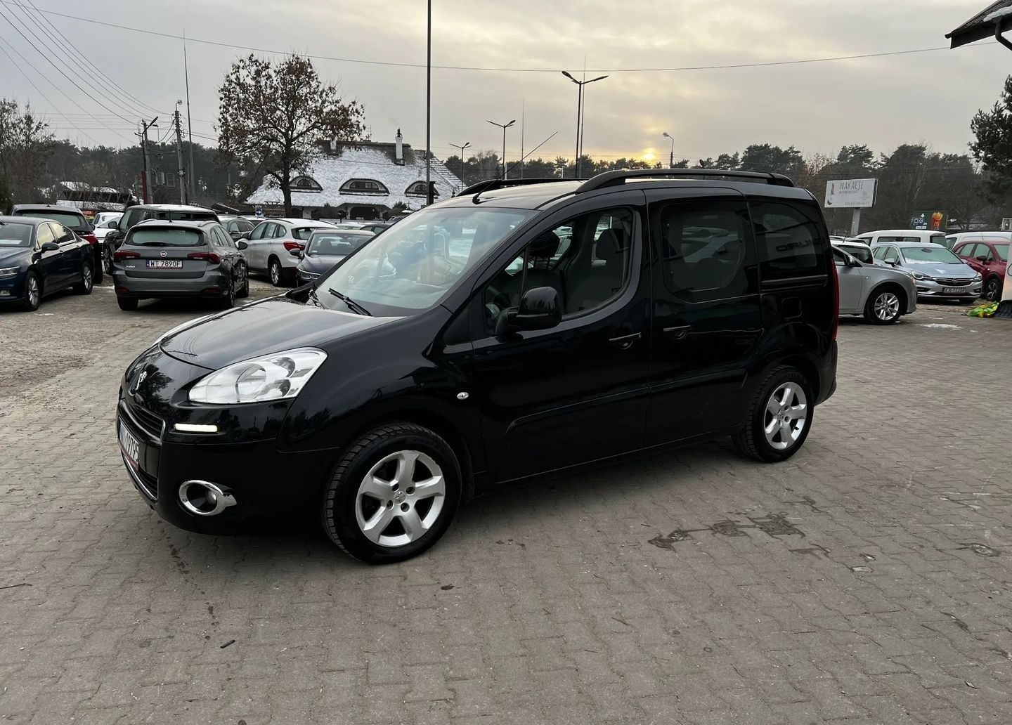 Peugeot Partner 1.6 e-HDi Trendy
2013 · 168 361 км · 1 560 см3 · Дизел