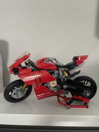 Lego Technics Ducati motocykl