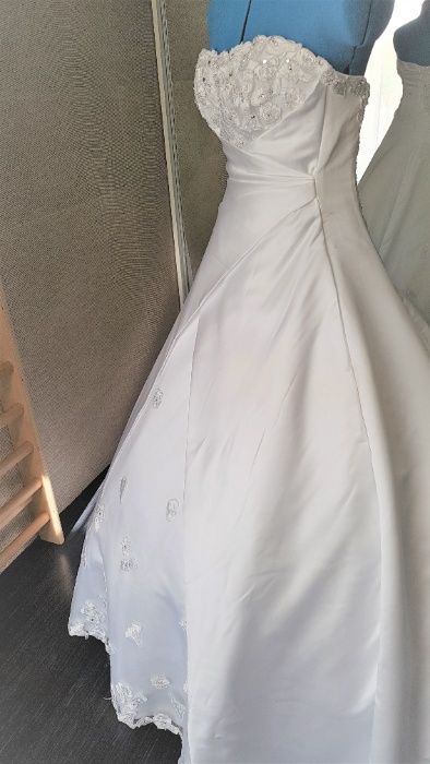 VESTIDO DE NOIVA - Maggie Sottero c/ Certificado- Saiote Echarpe Luvas