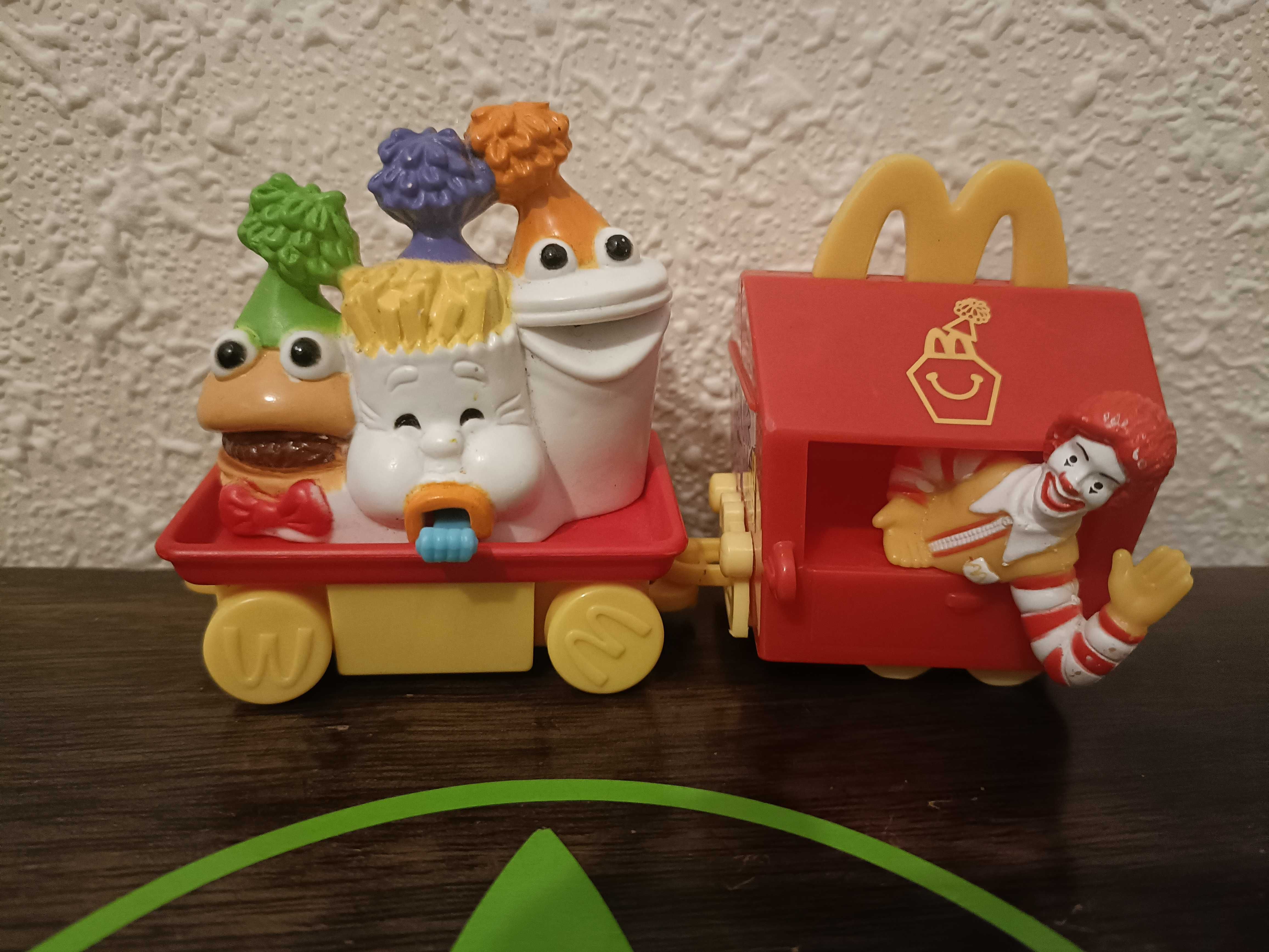 Conjunto Funko refil McDonald's+  comboio Ronald McDonald