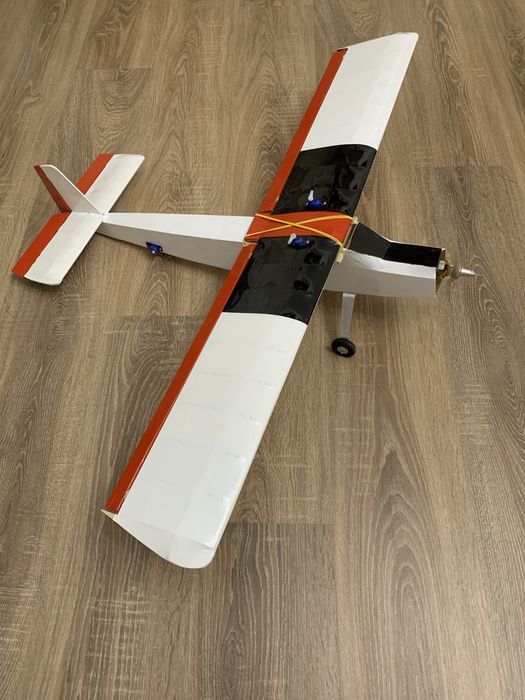 Кит-набор RC самолёта-тренера