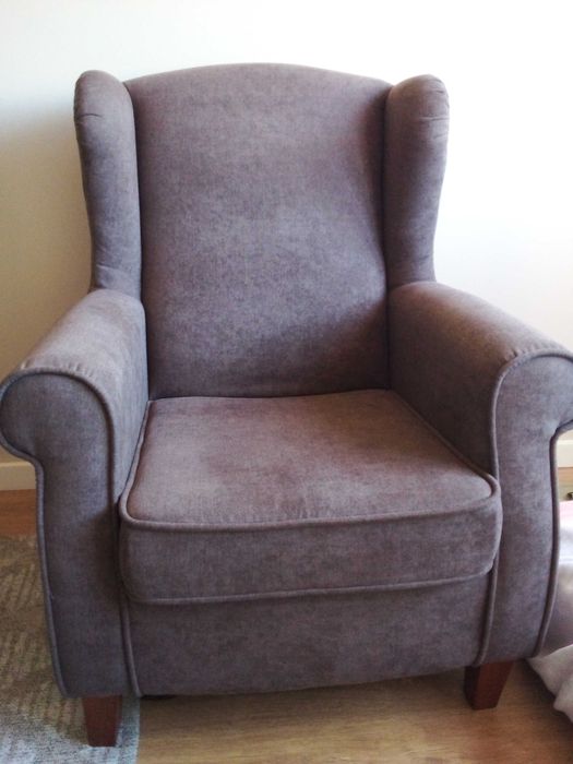 Poltrona. 270 euros.