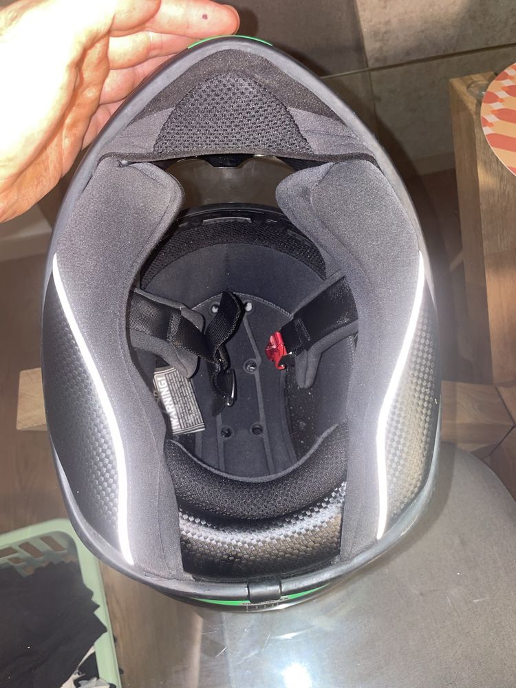 Capacete MTHelmets + Luvas Alpinestars