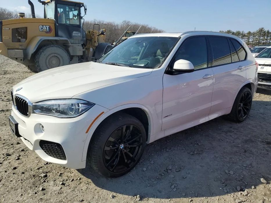 BMW X5 Okazja! Bogate wyposażenie oraz małym przebieg