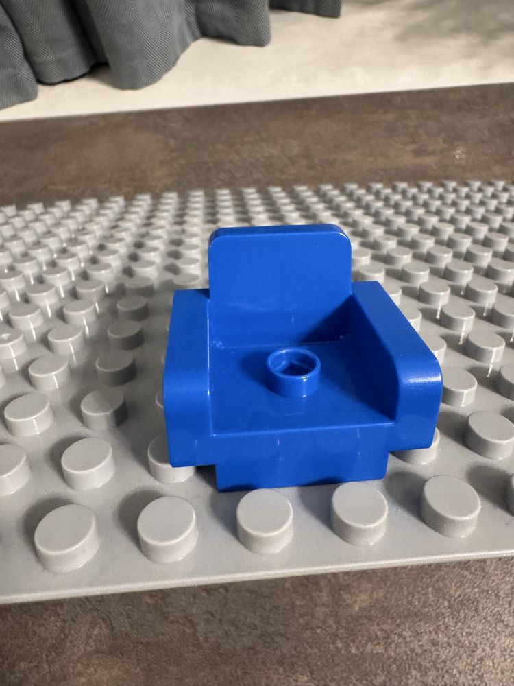 Krzesełko dziecięce a’la Lego duplo klocki niebieskie krzesło mebelki