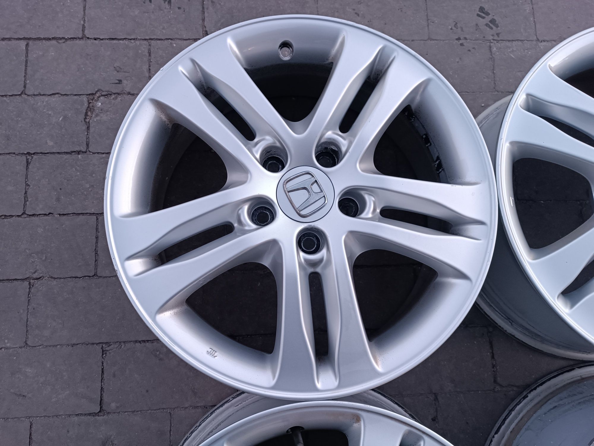 Felgi Alu Honda Accord Civic CR-V 5x114.3 ET50 6.5J17