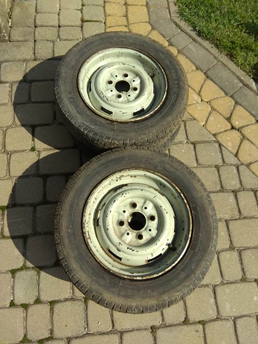 Sprzedam 4 felgi do fiata 126p za 295 zł