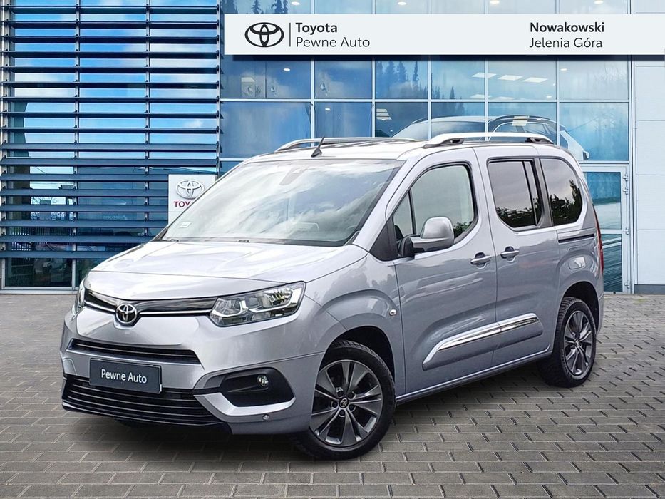 Toyota Proace City Verso 1.2 D-4T Family