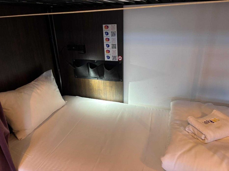 Tani nocleg HOSTEL W SAMYM CENTRUM , Fakt Vat,  дешеве житло ,