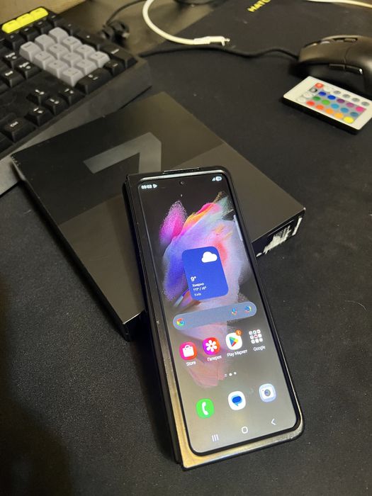 Samsung Z Fold 3 12/256 (можливий обмін)