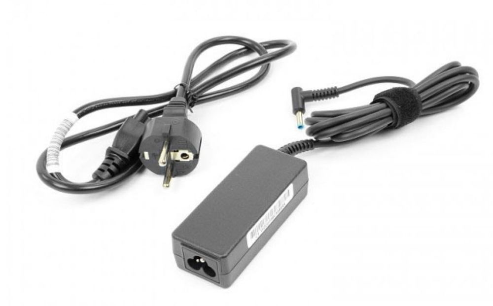 Laptop HP 250 i5-6200 1TB M330 26BW1