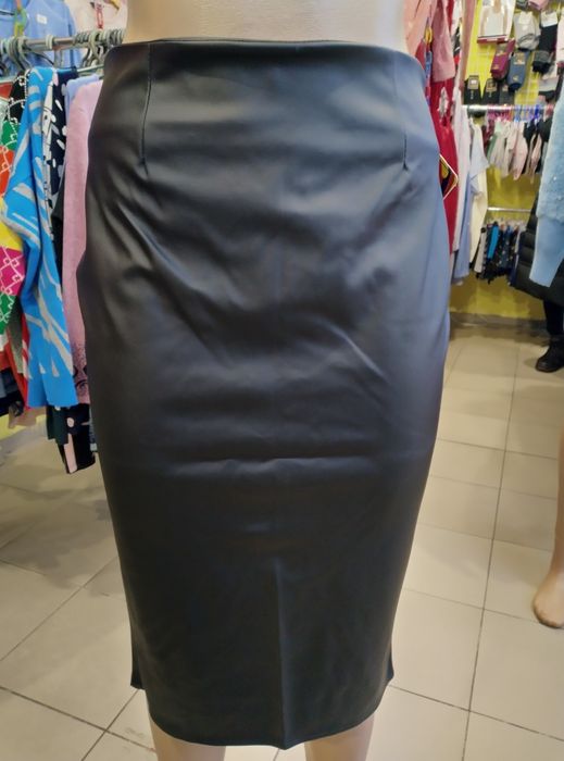 Юбка карандаш из эко кожи.