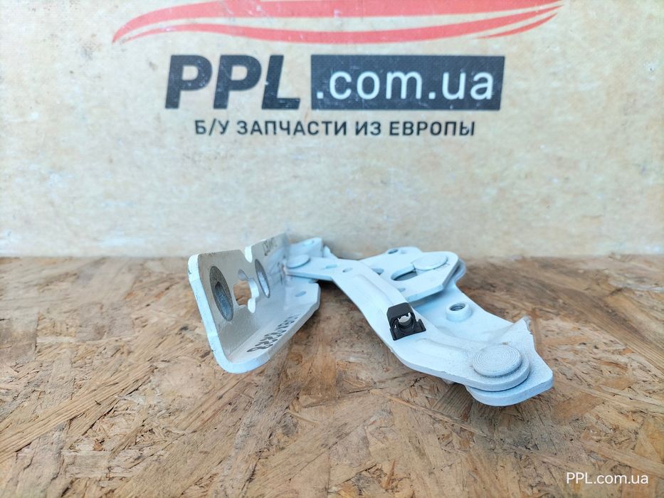 Ford Transit Connect Mk2 13-21 Петля капота правая AM51-16800-AH