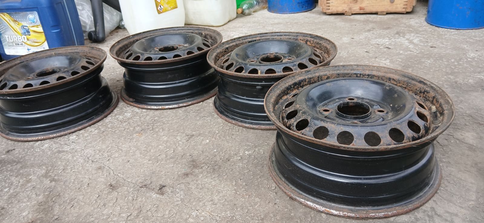 Шини та диски в сборі 185/60 R15