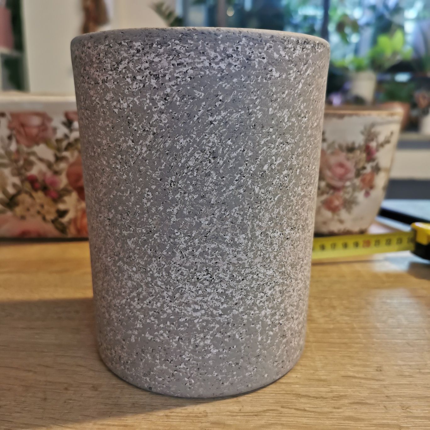Doniczka ceramiczna mat nie szkliwiona. Kwiaciarnia Tulipan