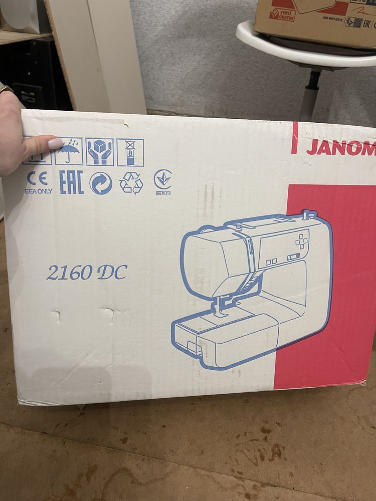 Машинка швейна Janome 2160 DC