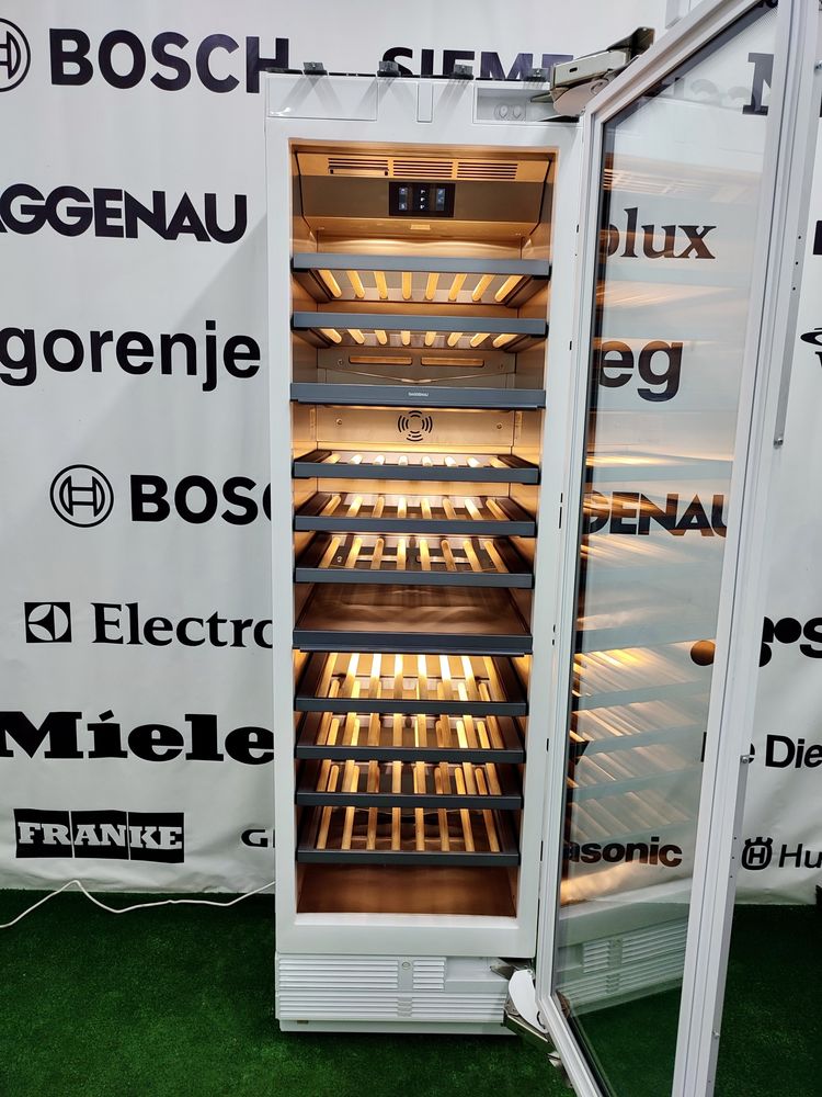 Повновбудована винна шафа GAGGENAU серії Vario400, 3зони, push-to-open