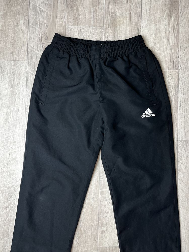 Спортивные штаны Adidas размер М подростковые чёрные детские dri-fit
