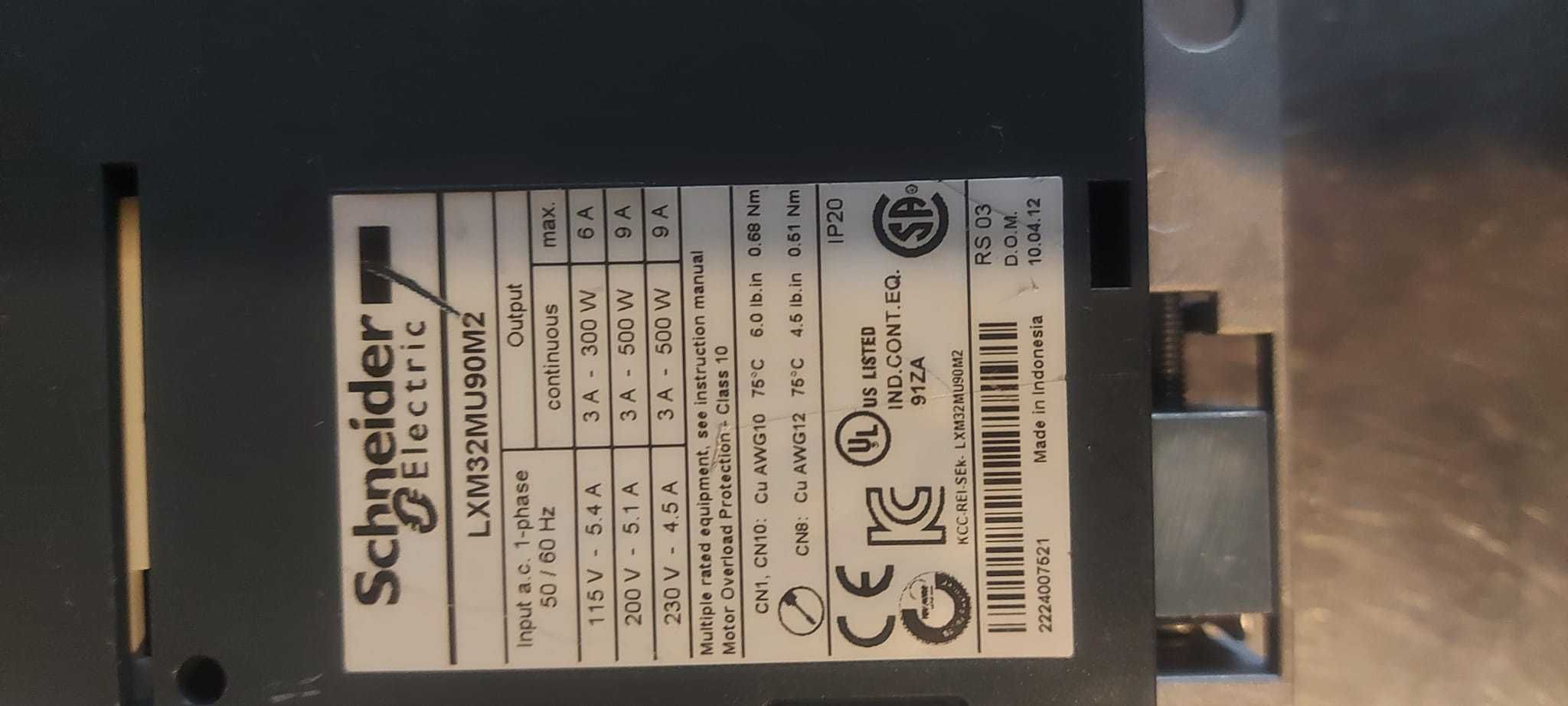 Serwonapęd falownik Schneider Lexium 32 LXM32MU90M2