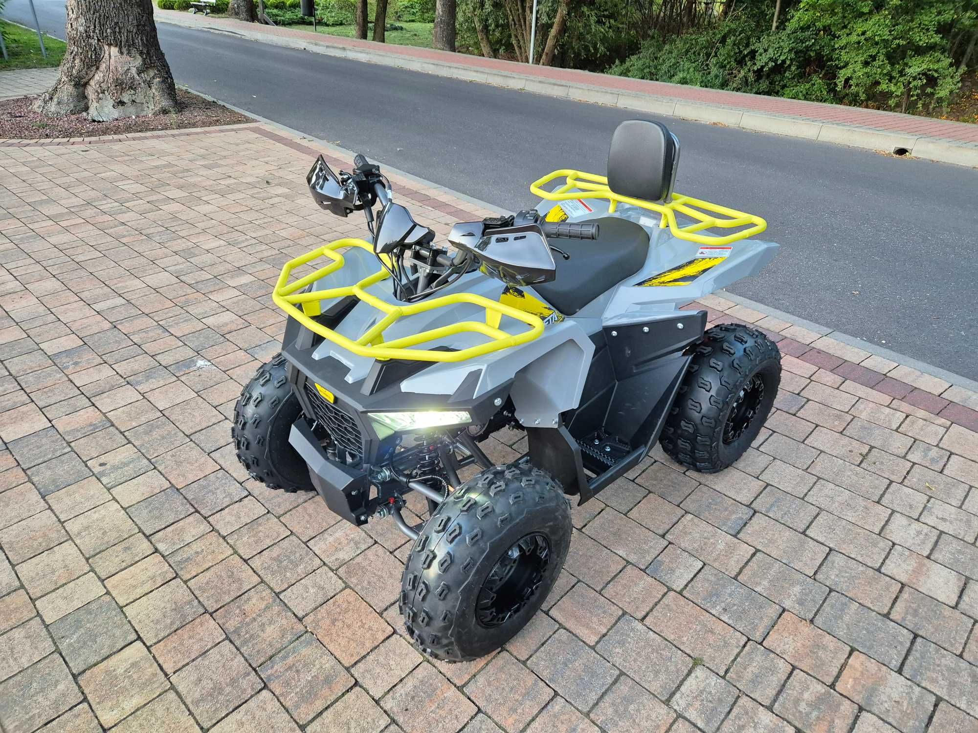 Nowy QUAD ATV MIKILON BERRETA 125 cc LED alarm półautomat FV 23% raty