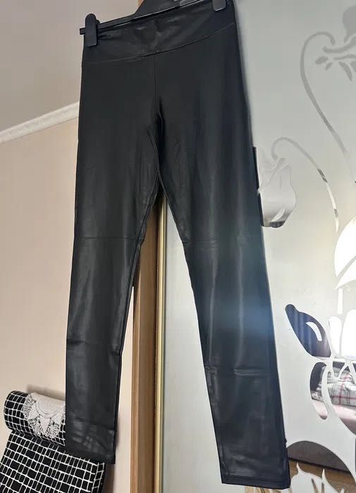 Легінси Calzedonia, нові, 550 грн