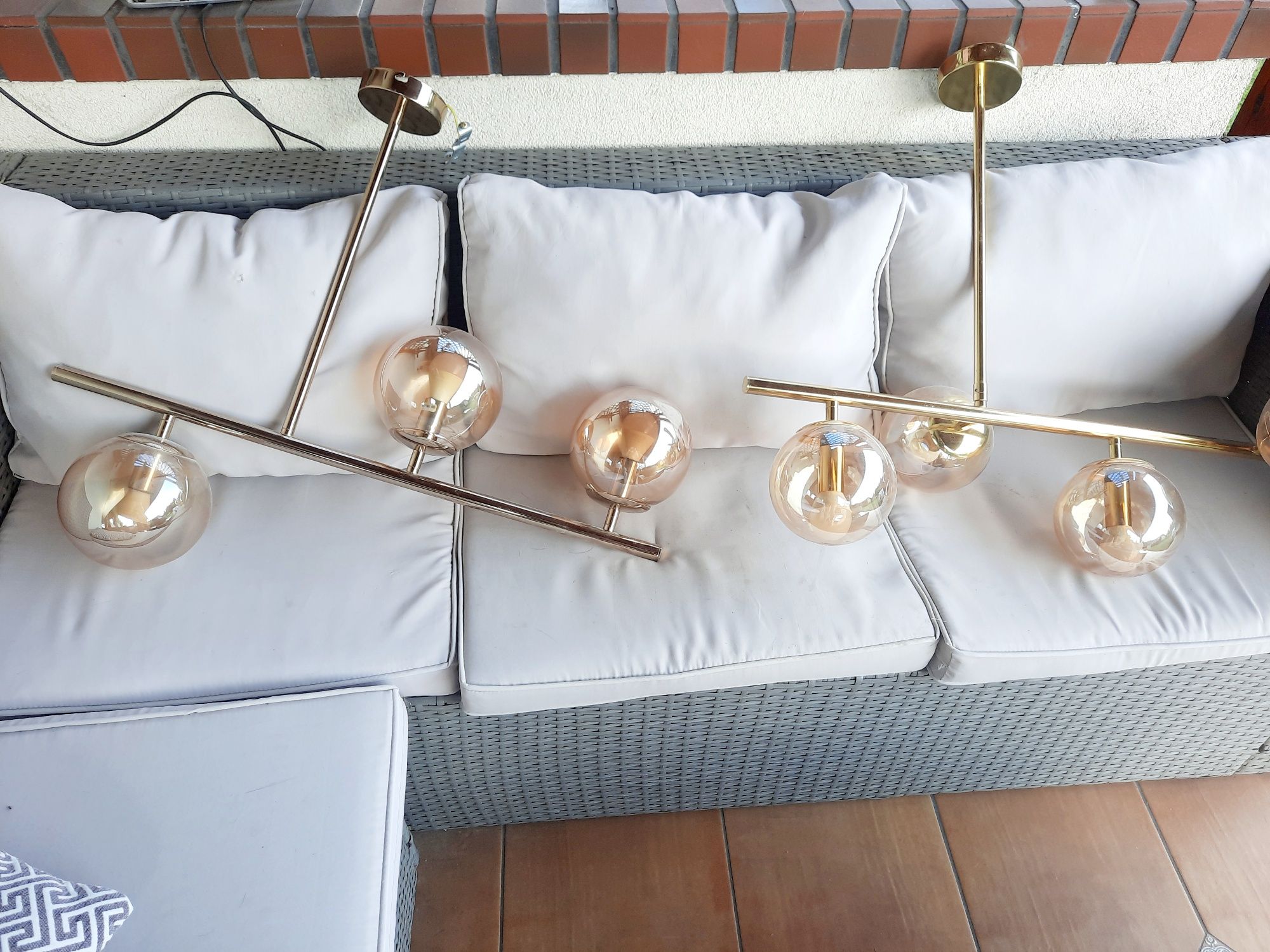 Nowoczesna lampa do salonu
