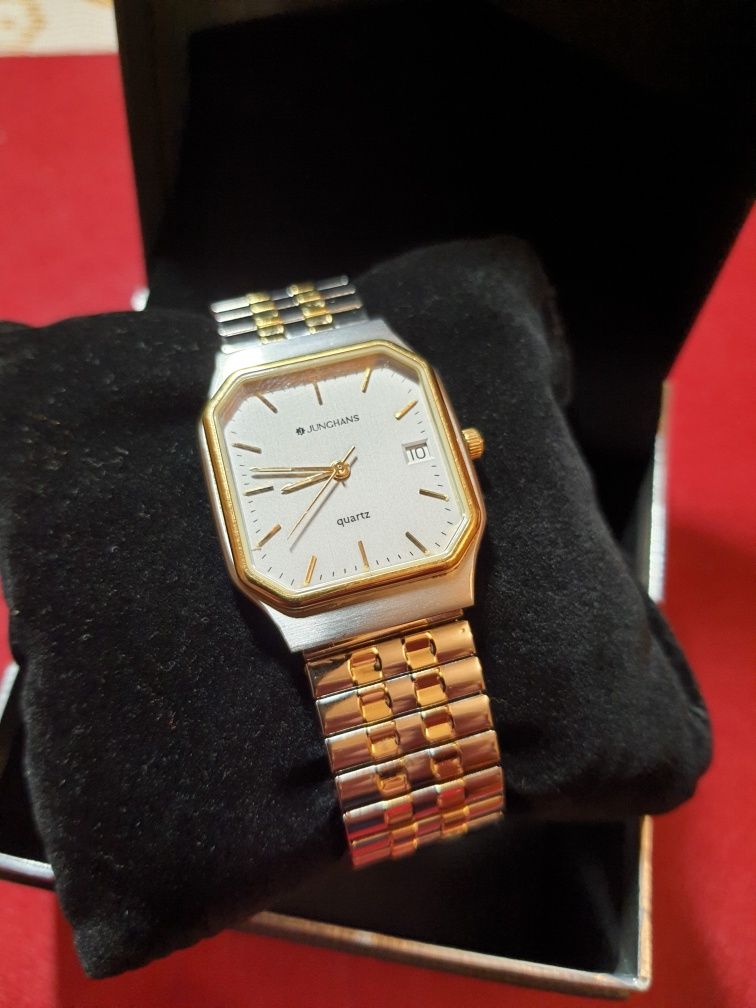 Zegarek Junghans