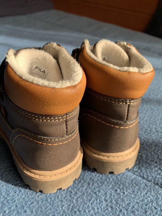 Botas criança Tamanho 22