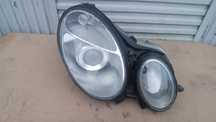 Vendo farol direito de Mercedes E W211 ano 2002/09