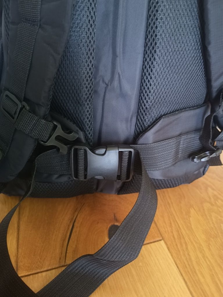 Plecak turystyczny, trekkingowy 70L, sportowy, w góry,lekki, mocny