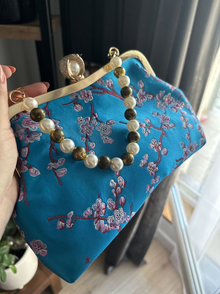 Elegancka torebka w stylu retro