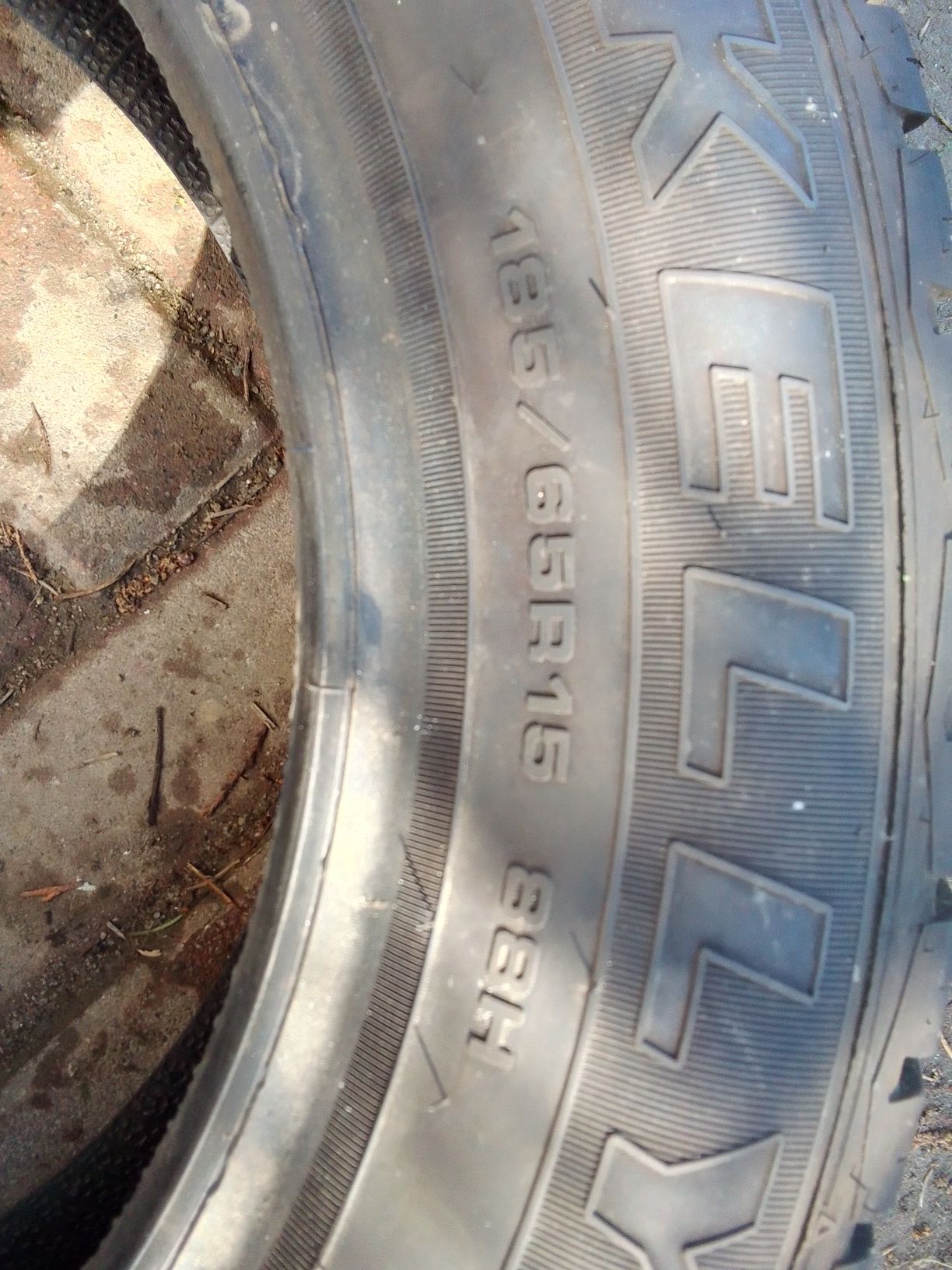 Opona letnia 185/60r15 KELLY 2022r 8mm