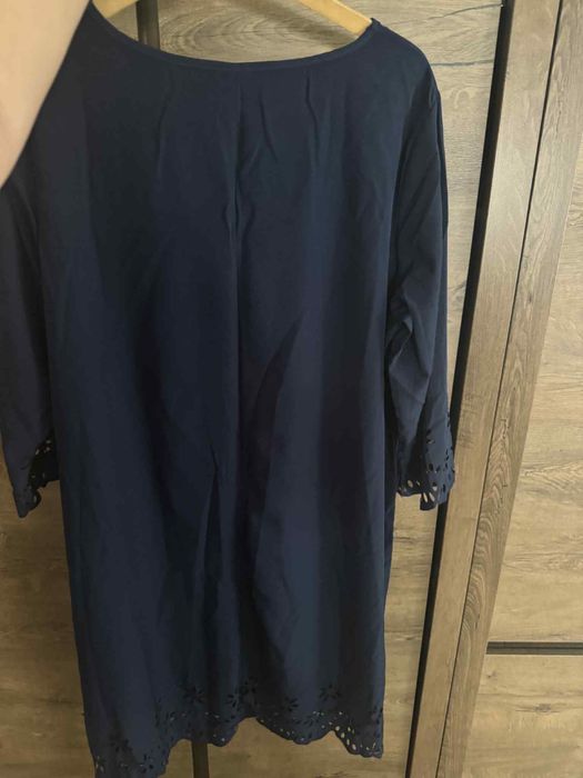 Nowa luźna i przewiewna sukienka | Granatowa | XL | Season Curve