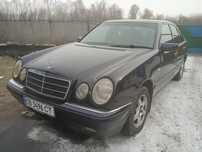 Mercedes-Benz E210 в гарному стані