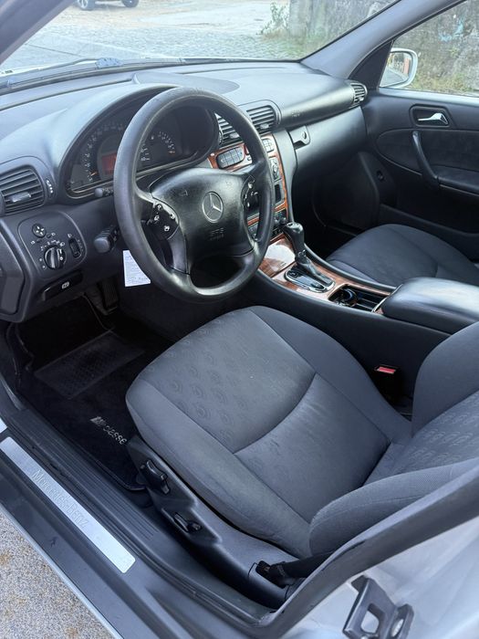 Mercedes c220cdi 2001 caixa automática