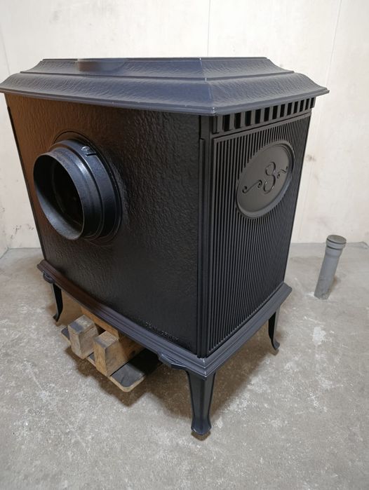 Jotul 8 kominek żeliwny piec koza