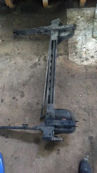 Балка задня Віваро Трафік 2,3,4 Renault Traffic, Opel Vivaro