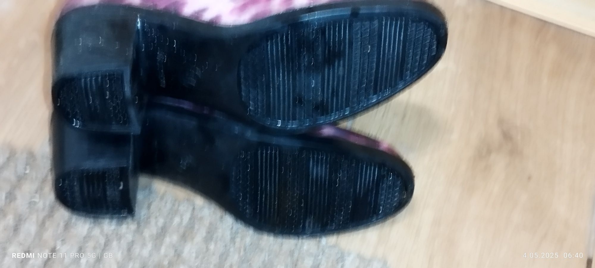 Sprzedam kalosze damskie nowe