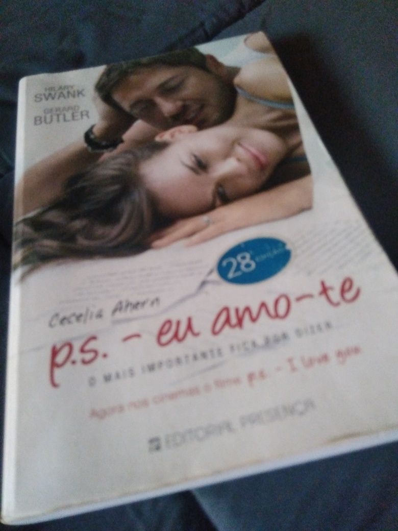 Livro: " p.s - eu amo te*