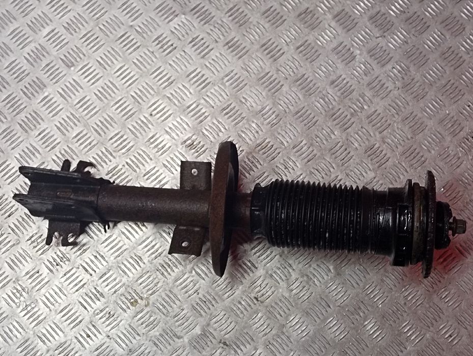 Стойка передня Рено Мастер 3 ліва права стійка амортизатора Master 3