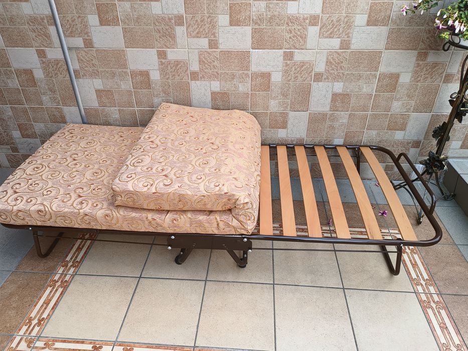 Łóżko polowe rozkładane turystyczne