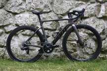 Piękna szosa aero Giant Propel Advanced 1 SRAM Rival eTAP AXS 2x12 "S"