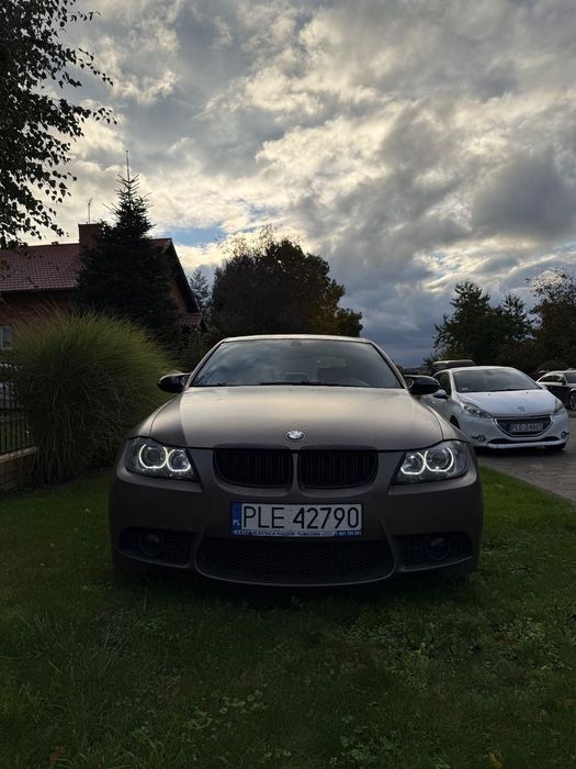 BMW Seria 3 BMW E90 320i