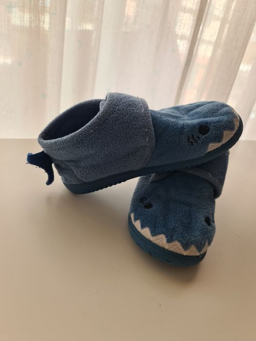 Pantufas menino Tubarão Viroria