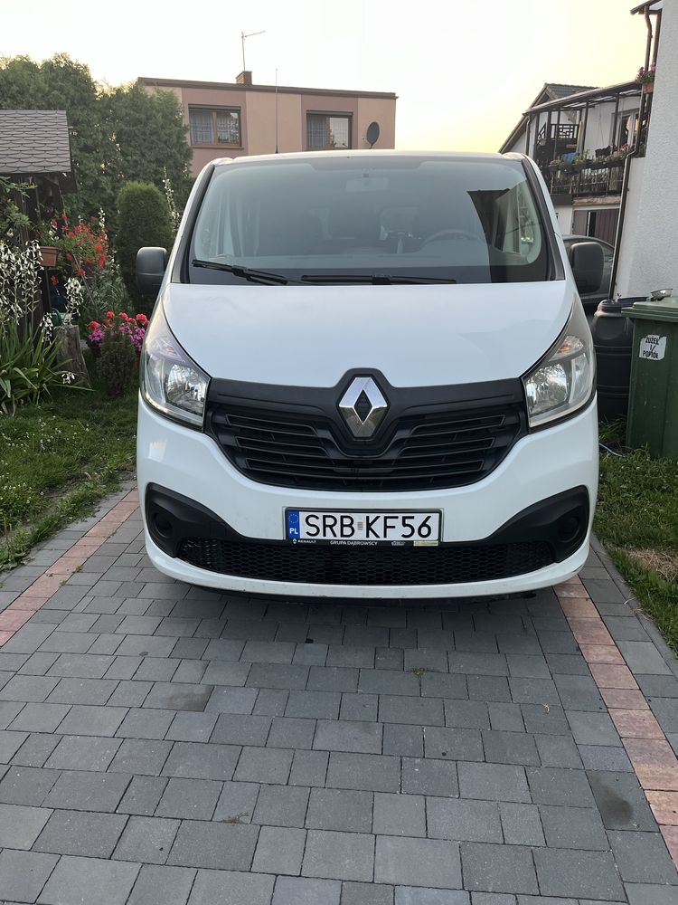 Wynajem busa 9-osobowego