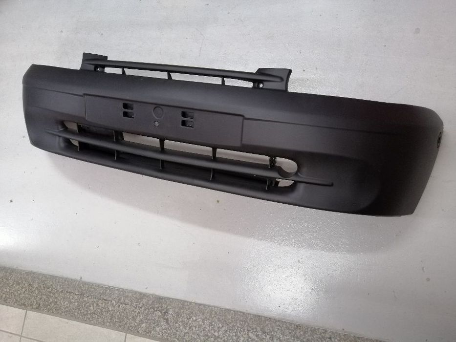 Para-choques frente Renault Kangoo 1997-- NOVO