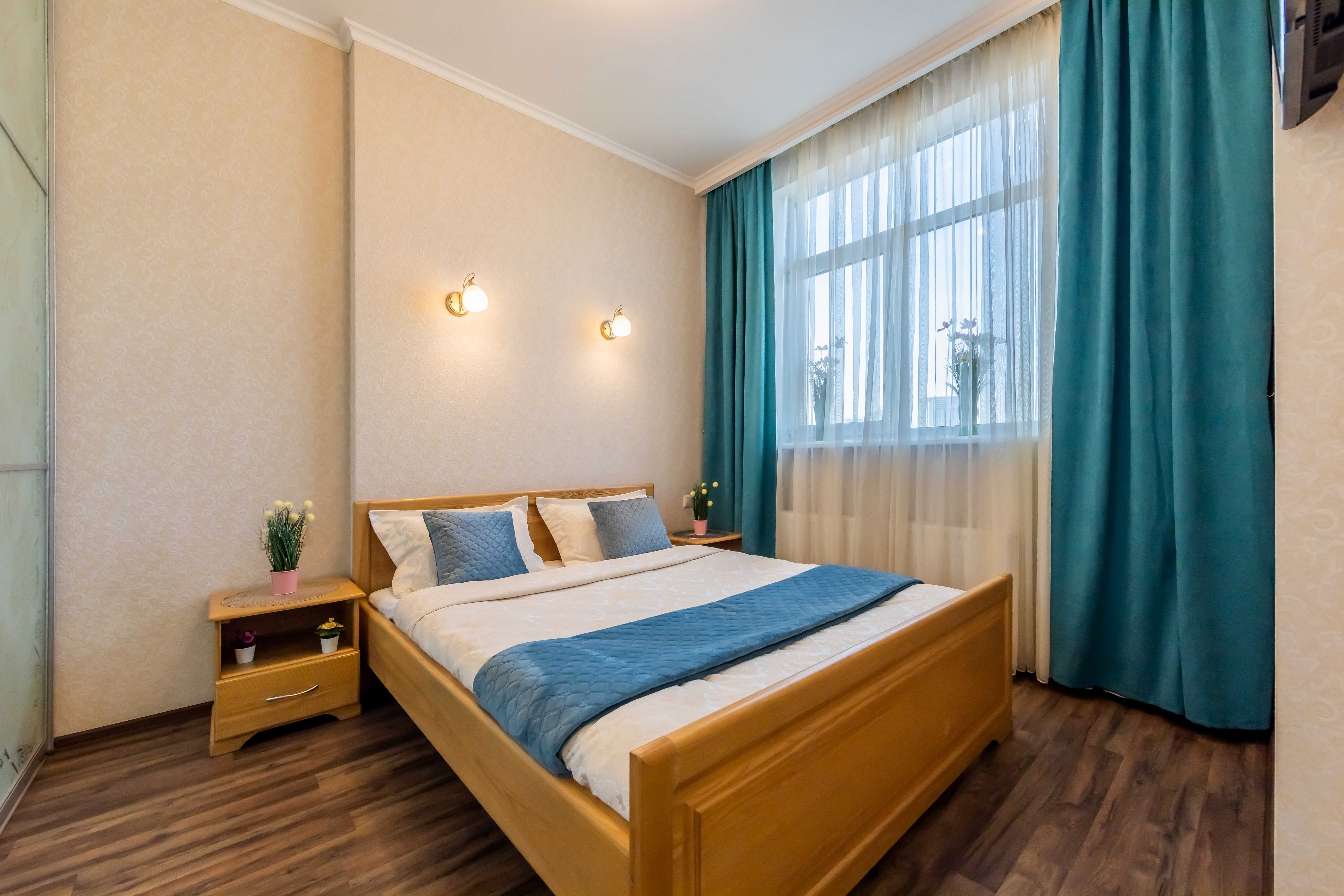 2к квартира поруч із метро Печерська, вул.  Коновальця