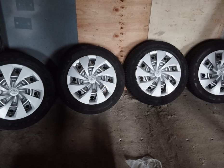 Koła zimowe od Toyota Avensis z 2019r. 16 cali