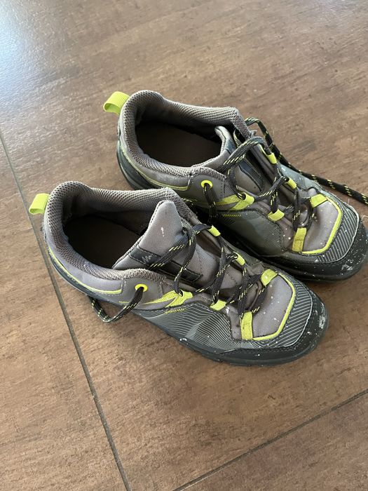 Buty trekingowe Decathlon r.35
